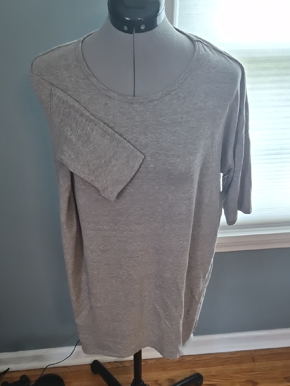LuLaRoe Light Heather Gray Irma